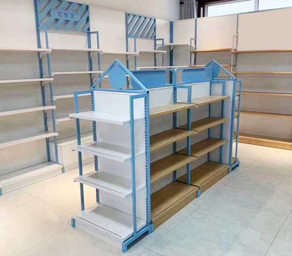 拉萨孕婴店货架