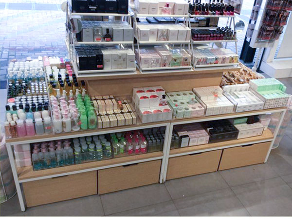 化妆品店货架 化妆品店货架